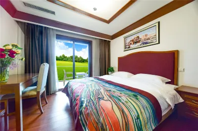 Songming Yujian Resort Hotel فنادق في سونغ مينغ