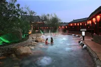 Lotus Mountain Hot Spring Resort