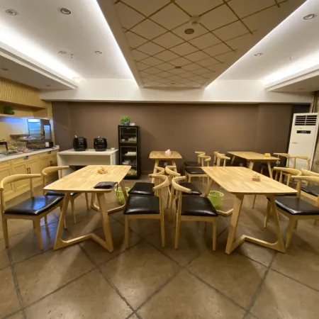 Home Inn Tongbai Yun Hotel (Funing Shanghai Road Funing Middle School)