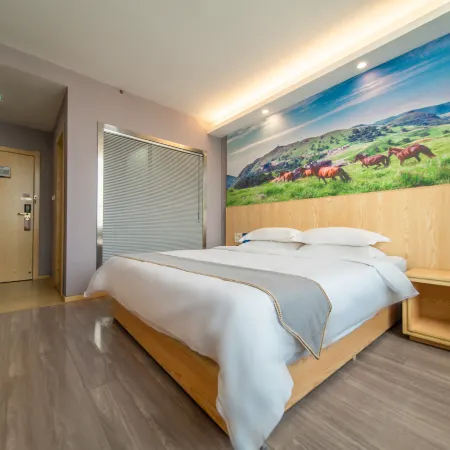 Ease Hotel · fun (The Three Gorges Electric Power Vocational College, CBD, Yichang)