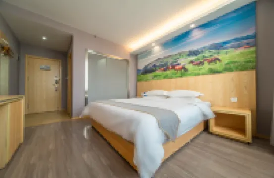 Ease Hotel · fun (The Three Gorges Electric Power Vocational College, CBD, Yichang)