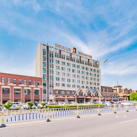 Jinjiang Inn Select  Xinzheng Longhu Sunshine Avenue Отели рядом с достопримечательностью «Ван Император Цинь Цинь»
