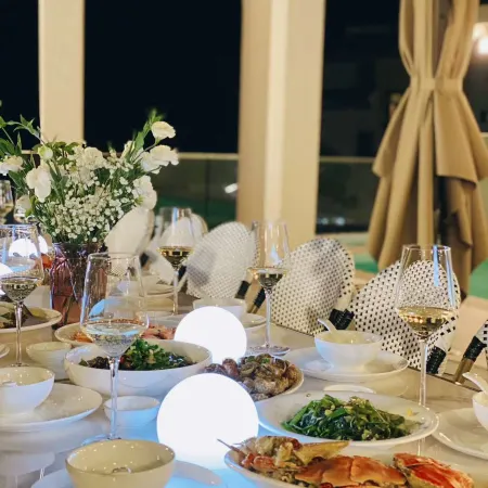 Floral Hotel·ShengSi White Island Hotel (South Long Distance Beach Shop)