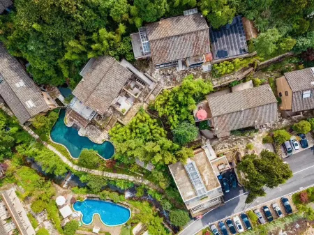 Blooming mountains Homestay Отели рядом с достопримечательностью «Baiyunyuan»