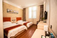 Home Inn Baiyun Hotel (Korla Jiaotong West Road Food Court) Hotel a Korla
