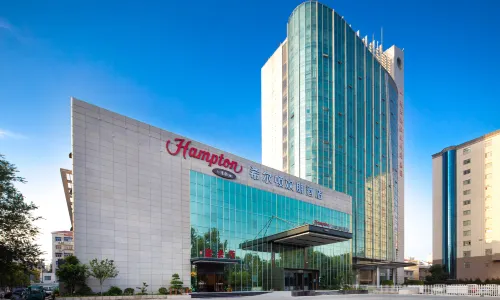 Hampton by Hilton