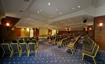 Almira Hotel Thermal Spa & Convention Center