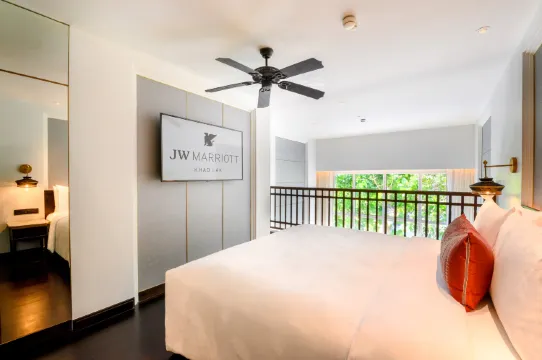 ห้องดูเพล็กซ์สวีท