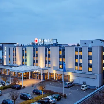 H4 Hotel Leipzig Hotels near Heiterblick