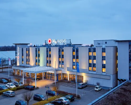 H4 Hotel Leipzig Hotels near Plaußig-Portitz