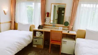 0205d12000845nji7F6EA R 320 180 R5 D