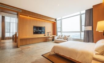 One Hundred Art Hotel