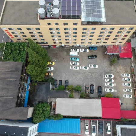 Vienna Hotel (Qianshanchuanxuan)