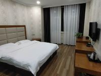 康保康巴诺尔酒店 - 温馨大床房