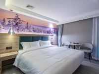 湖城酒店(深圳西丽深职院店) - 标准大床房