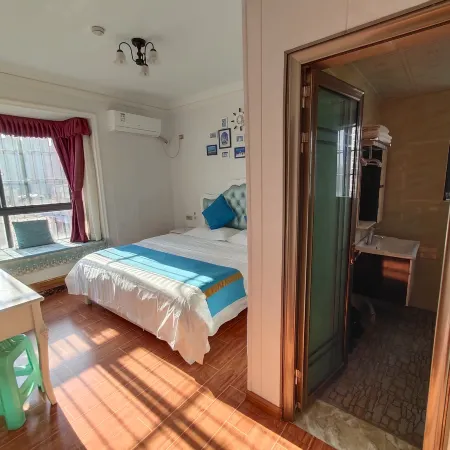 Fuyang Huanju Hotel