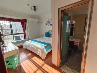 Fuyang Huanju Hotel Hotel in zona Shi Er Bei Hou Underground Crack Scenic Spot