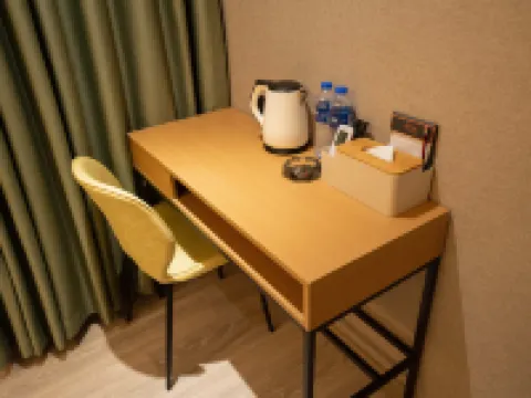 Qiankunrun Boutique Hotel (Jiang Bei Old Shteet Store) Hotels in Meizhou