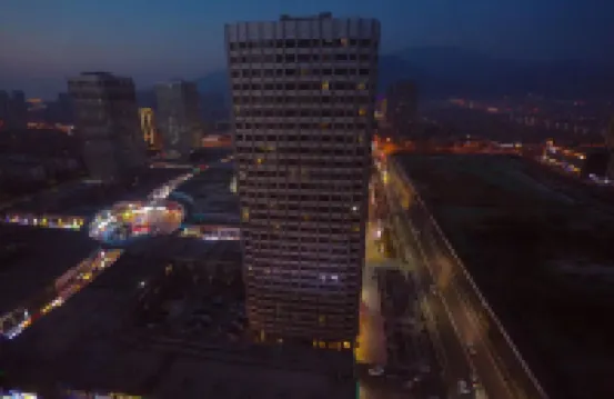 悦嵐酒店（泰安泰山萬達廣場會展中心店） 鄰近泰安市博物館會展中心陳列室的酒店