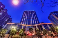 Star Luxury International Hotel Hotel dekat Xinchezhan Xiaogang Night Market City