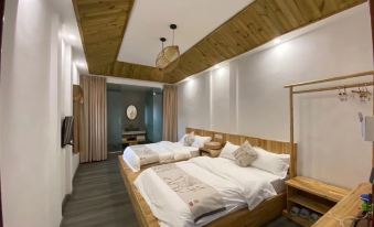 Zhaoqing Yingheju Themed Homestay