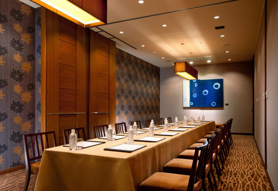 ORIENTAL HOTEL interior