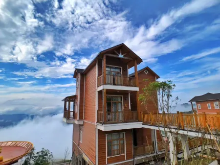 Xupu Star Cloud House Homestay