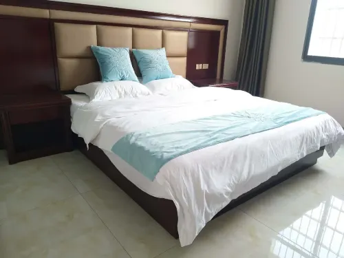 Xiangyun Laohong Homestay - Inns