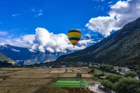 Himalaya Namjagbarwa Tented Hotel Hotel di Mainling