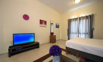 Vacation Bay - Budget Apartment in Discovery Gardens