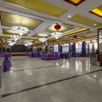 Alashankou Star Star Boutique Hotel