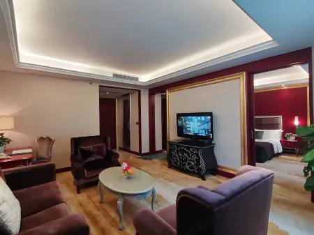 Days Inn Chongqing Festival (Nine Kilometers Light Rail Station) Отели рядом с достопримечательностью «Chongqingligong University»