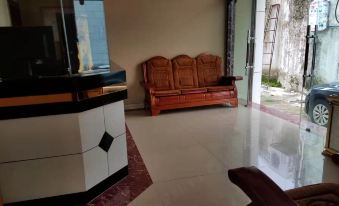 Wuhua Hotel - Housity