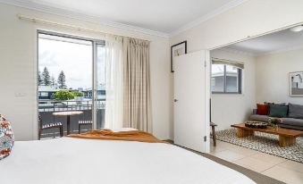 Byron Bay Hotel and Apartments