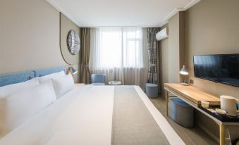 Homeinn · neo (Shenyang Imperial Palace Liu Laogen Grand Stage)