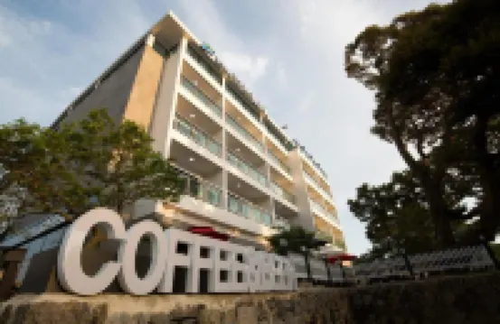 โรงแรมชอนจียอนคริสตัล โรงแรมในซอกวีโพ