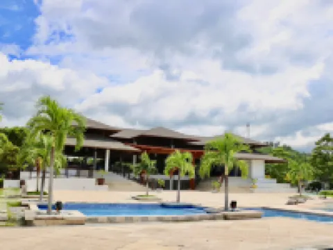 Cocoons Club Laiya Hotels in San Juan