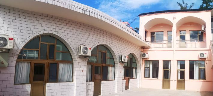Yaodong Inn Hotels in Lin County