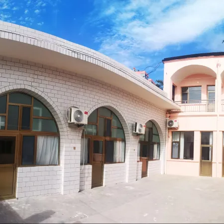 Yaodong Inn