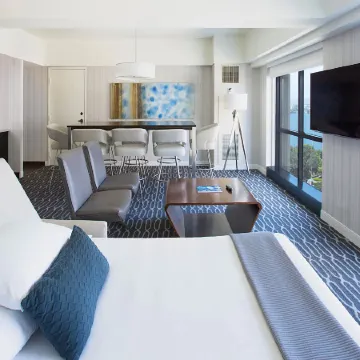 Manchester Grand Hyatt San Diego Отели рядом с достопримечательностью «Музей-авианосец «Мидуэй»»