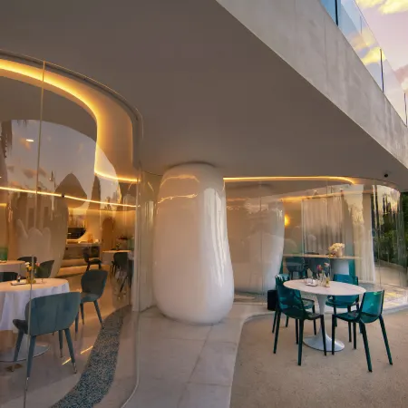 Green Sea Breathing Mid-Levels Hotel