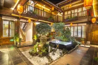 Langzhong Kerenju B&B (Zhuangyuan Paifang Branch) - Romantic