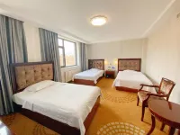Huashipai Business Hotel