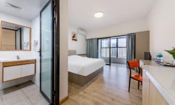 Siji Light Luxury Hotel Apartment (Foshan Guangfo Zhicheng AEON Menglecheng Branch)