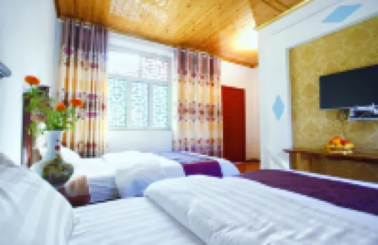 Zhonglu Zangzhai Country Hotel