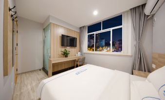City Ant Hotel (Nanjing Wutang Square Metro Station)