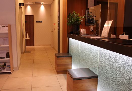 3. 알몬트 인 쇼난..