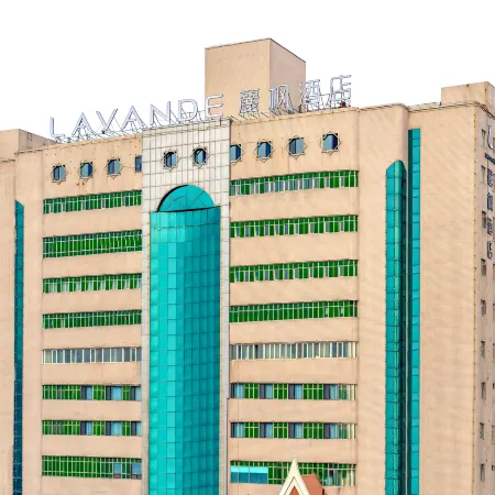 Lavande Hotel (Urumqi Deshang Zhongyinggong Subway Station)