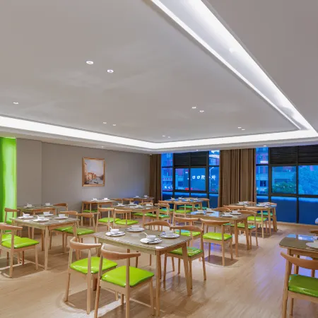 Vienna 3 Best Hotel (Zongyang Government Affairs Center)