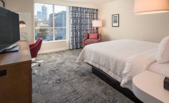 Hampton Inn and Suites by Hilton Portland-Pearl District